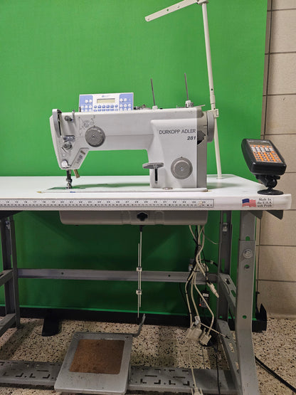 Dürkopp Adler 281 Single Needle Lock Stitch Drop Feed Full Auto With Table