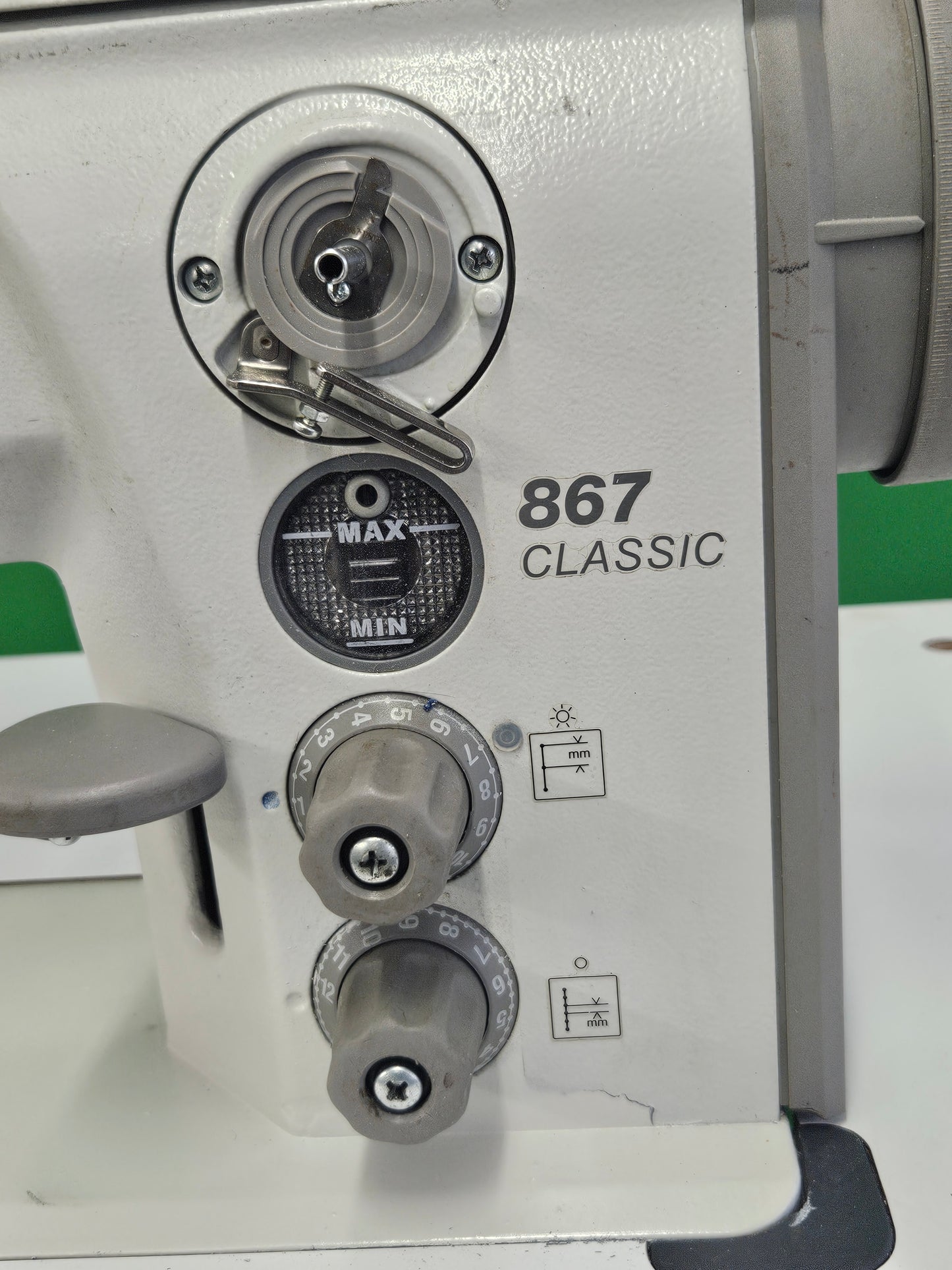 Dürkopp Adler M-type 867 classic heavy duty single needle walking foot programmable